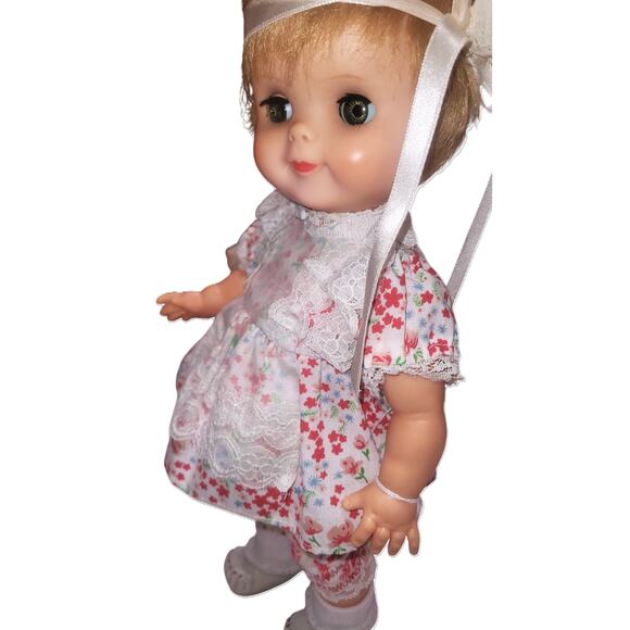 12" Vintage Sweet Little Toddler Doll 12 8 V are on her back - Picture 8 of 10